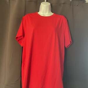 George Red Crewneck T-Shirt, Soft Cotton, Short Sleeve - Size L